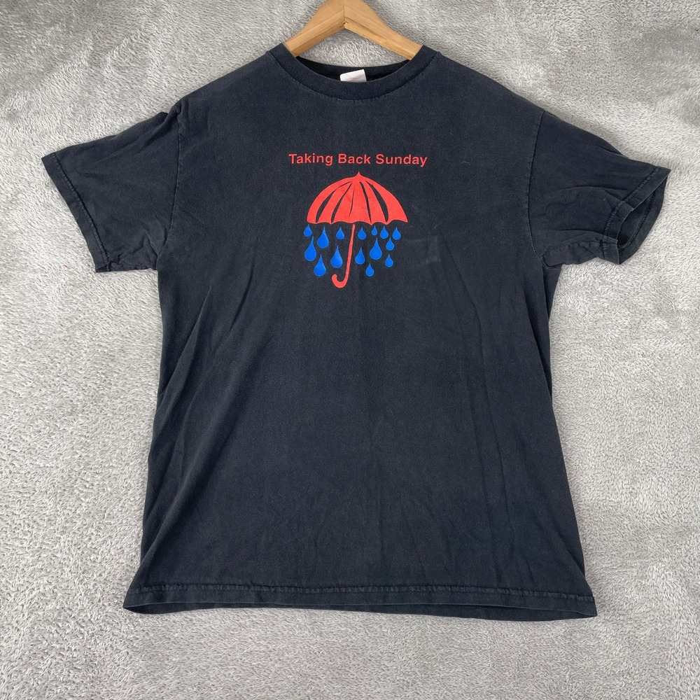 Taking Back Sunday Shirt Mens Medium Black Umbrella Rain Emo Rock Band Tour Tee